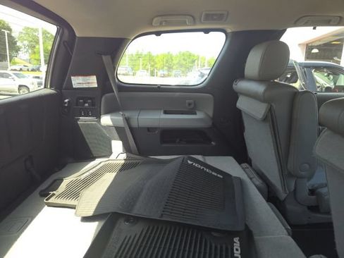 Used 2019 Toyota Sequoia Limited w/ Safety & Convenience Package AWD/4WD image 11