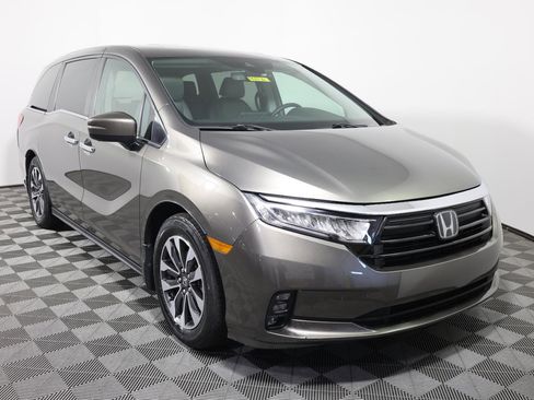 Used 2021 Honda Odyssey EX-L image 3