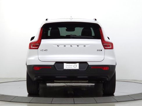 Used 2024 Volvo XC40 B5 Plus w/ Climate Package AWD/4WD image 7
