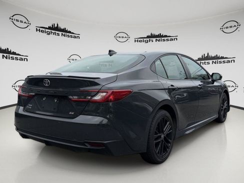 Used 2025 Toyota Camry SE w/ Convenience Package AWD/4WD image 4