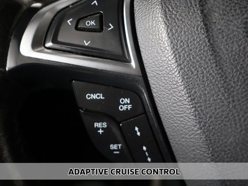 Used 2019 Ford Fusion SEL image 4