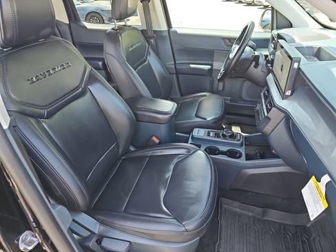 Used 2025 Ford Maverick Lariat w/ Black Appearance Package image 10