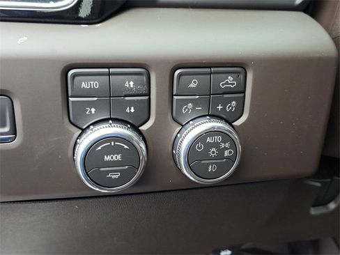 New 2026 GMC Sierra 2500 Denali w/ Denali Reserve Package image 27