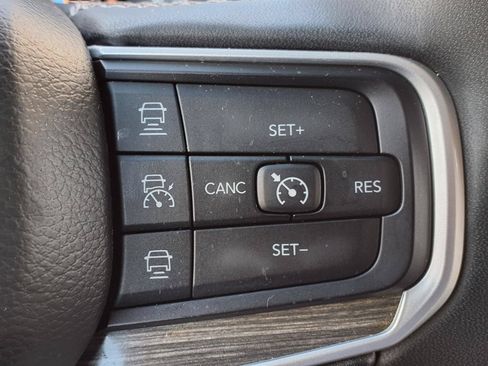 Used 2022 Jeep Wagoneer Series III w/ Flexible Seating Group RWD image 19