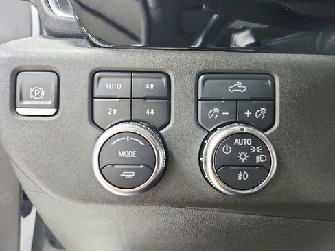 Used 2024 GMC Sierra 1500 Elevation w/ Preferred Package AWD/4WD image 27