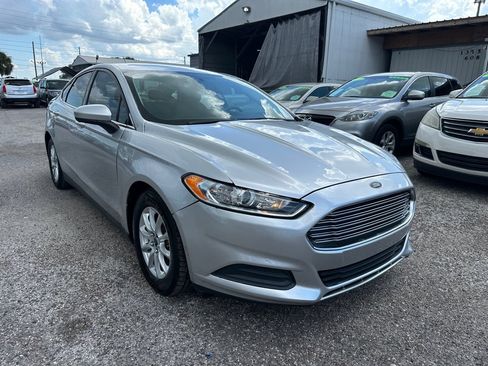 Used 2015 Ford Fusion S FWD image 3