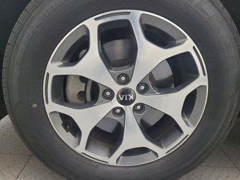 Used 2020 Kia Telluride EX FWD image 31