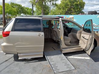 Used 2005 Toyota Sienna LE w/ Assistance Pkg 2 FWD video 1