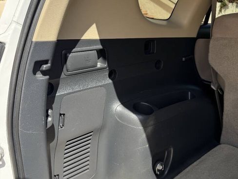 Used 2007 Toyota RAV4 4WD image 28