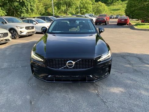 Used 2024 Volvo S60 B5 Core w/ Climate Package FWD image 2