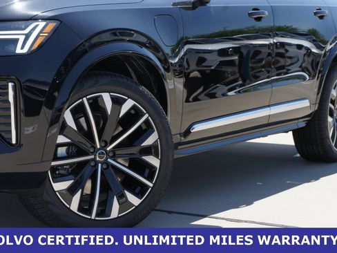 New 2025 Volvo XC90 T8 Core w/ Protection Package Premier image 7