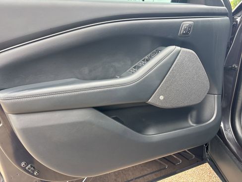 Used 2022 Ford Mustang Mach-E Premium image 11