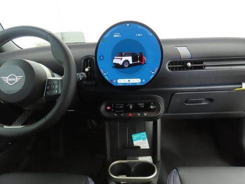Used 2026 MINI Cooper 2-Door Hardtop FWD image 18