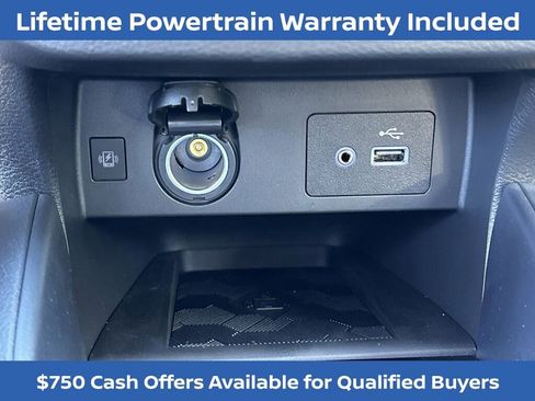 New 2025 Nissan Versa SV w/ Trunk Package image 7