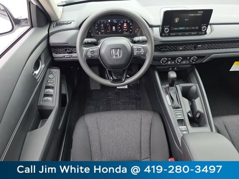 Used 2025 Honda Accord LX image 21