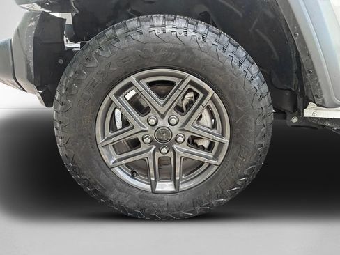 Used 2024 Jeep Wrangler Sport AWD/4WD image 10