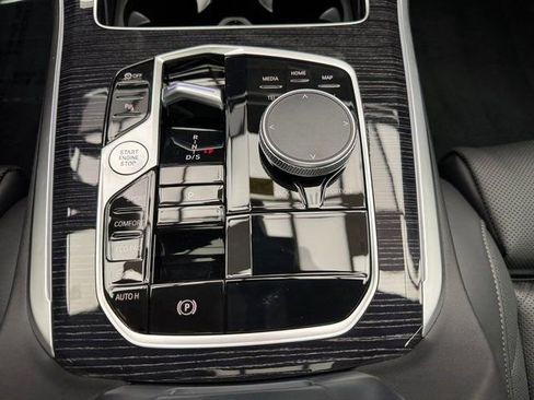 New 2026 BMW X5 xDrive40i w/ M Sport Package AWD/4WD image 20