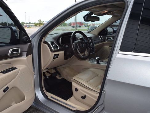 Used 2015 Jeep Grand Cherokee Overland image 29