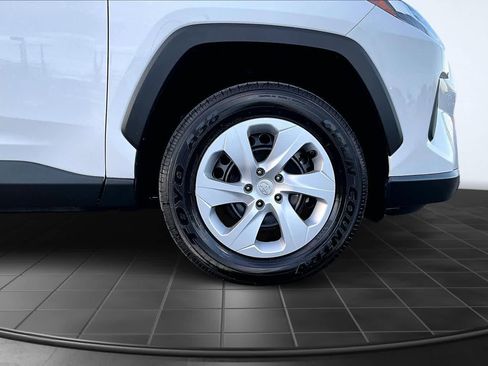 Used 2025 Toyota RAV4 LE image 34