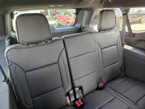 New 2026 GMC Yukon XL Denali w/ Denali Reserve Package AWD/4WD image 13