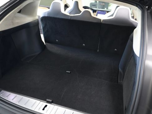 Used 2018 Tesla Model X 75D AWD/4WD image 48