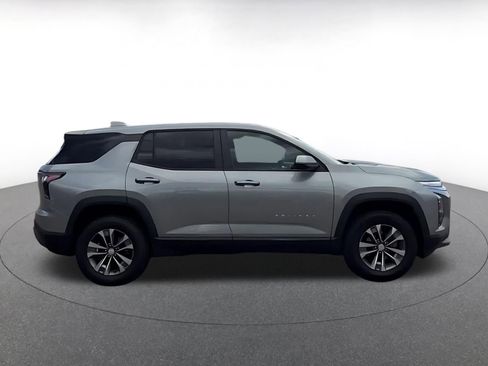 Used 2025 Chevrolet Equinox LT AWD/4WD image 15