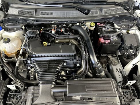 Used 2025 Lincoln Corsair FWD w/ Equipment Group 101A image 28