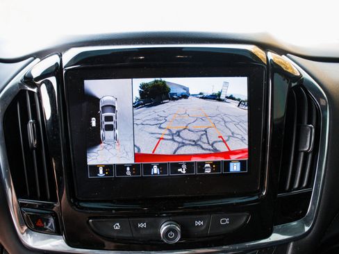 Used 2022 Chevrolet Traverse Premier w/ Redline Edition AWD/4WD image 24