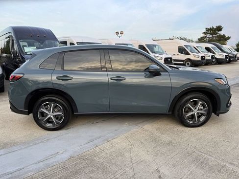 Used 2025 Honda HR-V EX-L image 4
