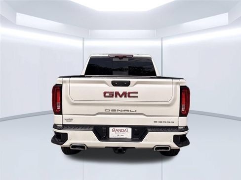 Used 2025 GMC Sierra 1500 Denali w/ Denali Reserve Package AWD/4WD image 8