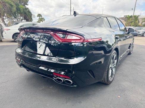 Used 2018 Kia Stinger GT1 image 10