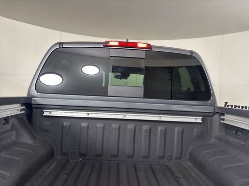 Used 2025 Nissan Frontier SV w/ SV Convenience Package RWD image 22