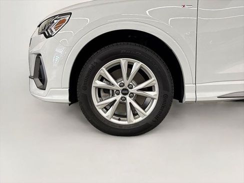 Certified 2025 Audi Q3 2.0T Premium Plus w/ Premium Plus Package AWD/4WD image 25