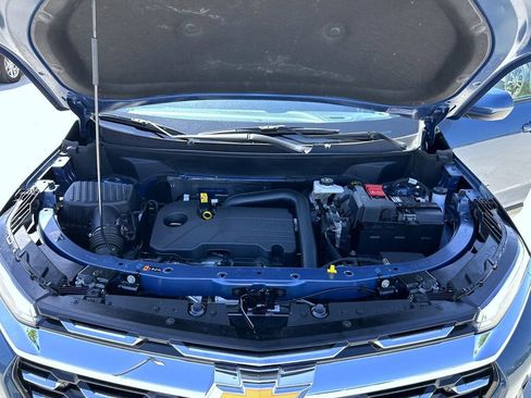 Used 2025 Chevrolet Equinox LT AWD/4WD image 25