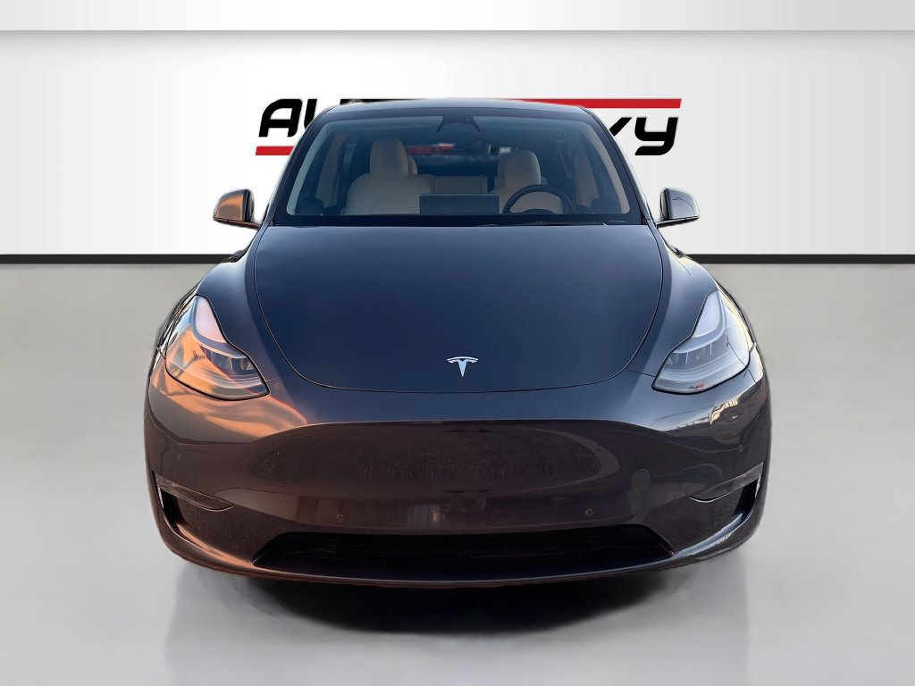 Used 2022 Tesla Model Y Performance AWD/4WD image 2