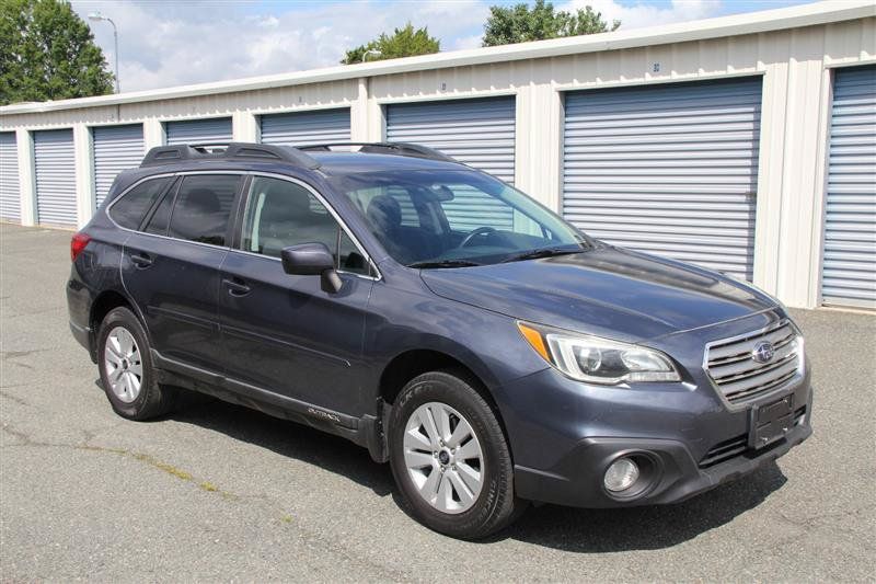 Used 2017 Subaru Outback 2.5i Premium AWD/4WD image 4