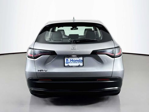 Used 2023 Honda HR-V LX image 5