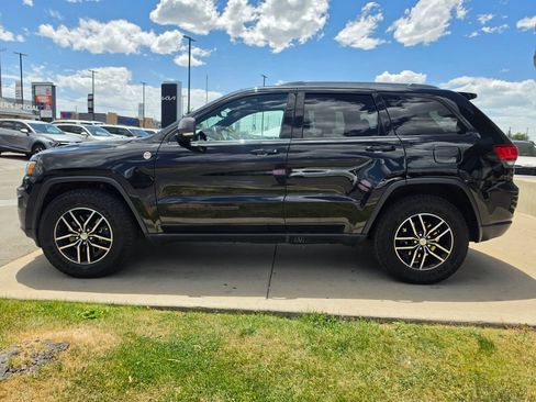 Used 2018 Jeep Grand Cherokee Trailhawk AWD/4WD image 8