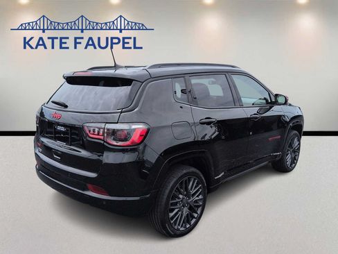 Used 2023 Jeep Compass Limited AWD/4WD image 7
