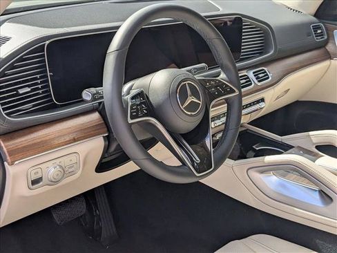 Used 2026 Mercedes-Benz GLE 350 4MATIC image 3