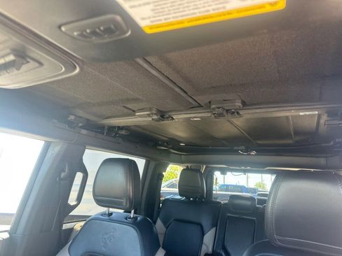 Used 2024 Ford Bronco Wildtrak AWD/4WD image 15