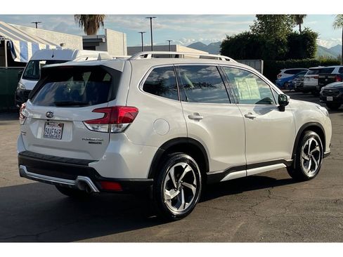 Certified 2022 Subaru Forester Touring w/ Popular Package #2 image 5