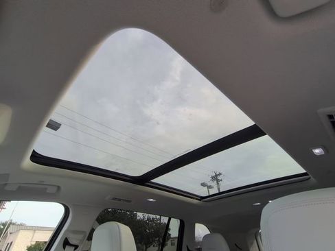 New 2026 Buick Enclave Avenir w/ Super Cruise Package image 17