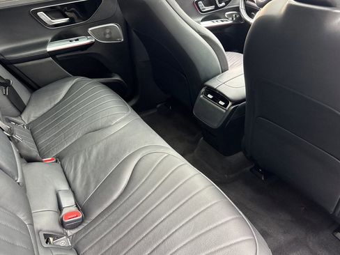 Certified 2023 Mercedes-Benz EQE 500 4MATIC SUV image 31