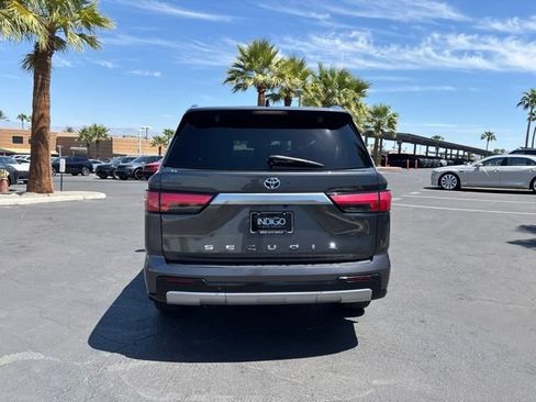 Used 2023 Toyota Sequoia Capstone AWD/4WD image 6