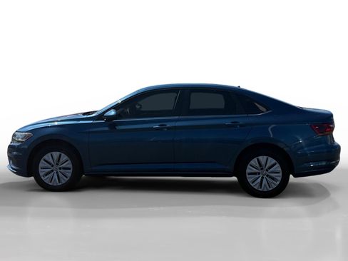 Used 2019 Volkswagen Jetta S image 2