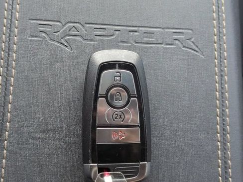 Used 2025 Ford Bronco Raptor AWD/4WD image 29