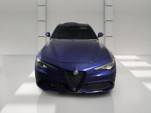 Used 2022 Alfa Romeo Giulia Sprint RWD image 3
