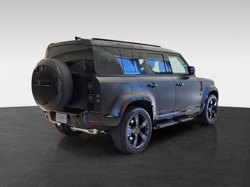 New 2026 Land Rover Defender 110 X-Dynamic SE image 5