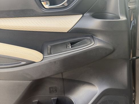 Used 2021 Subaru Ascent Premium w/ Convenience Package image 13